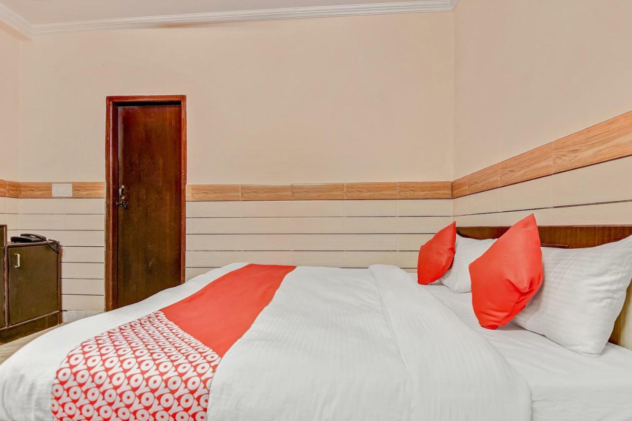 Oyo Park View Guest House Near Edm Mall Нью-Делі Екстер'єр фото